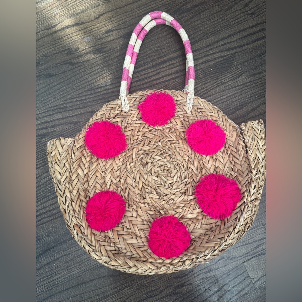 NEW Round Pom Pom Festival Straw Handle Bag Mud Pie